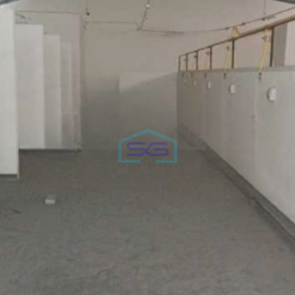 Disewakan Ruang Usaha Luas Bangunan 465 m² Lokasi Surabaya Kota-1