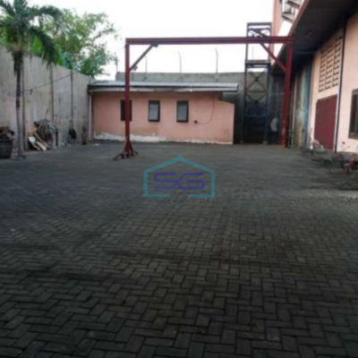 Dijual Gudang Luas Bangunan  800 m² Area Parkir Luas Lokasi Taman Sidoarjo Jawa Timur
