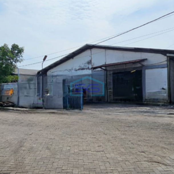 Dijual Gudang Luas Bangunan 2100 m² Harga Di Bawah Pasaran Lokasi Margomulyo Surabaya-1