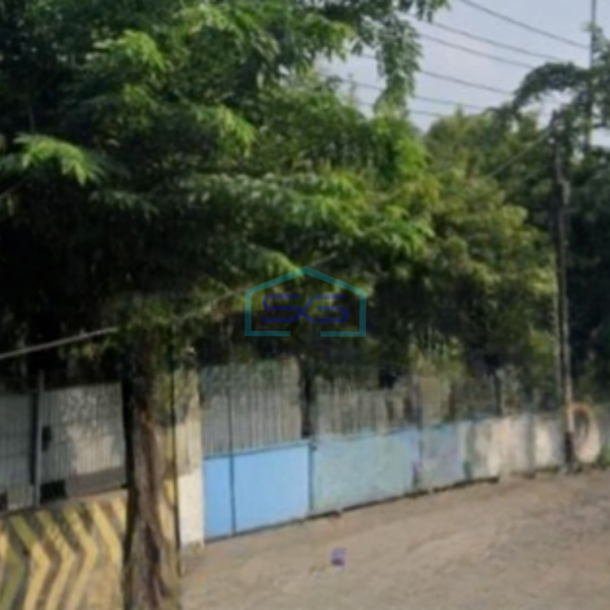 Dijual Pabrik Lokasi Strategis di Gresik Jawa Timur Luas Bangunan  7530 m²-1