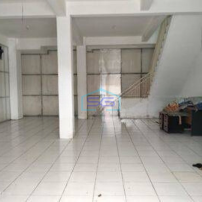 Disewakan Ruko Menganti, Wiyung Lebar 7.4m Cocok Untuk Gudang, Dekat Mastrip Surabaya