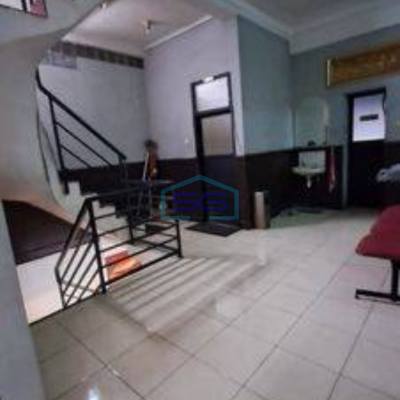 Disewakan Ruko 3 Lantai Ex.showroom Mobil Raya Kertajaya, Dekat Dharmawangsa, Ngagel, Manyar Kertoarjo