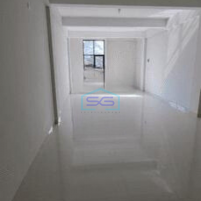 Disewa Ruko Easton Strategis Nol Jalan Raya Merr di Sukolilo Surabaya