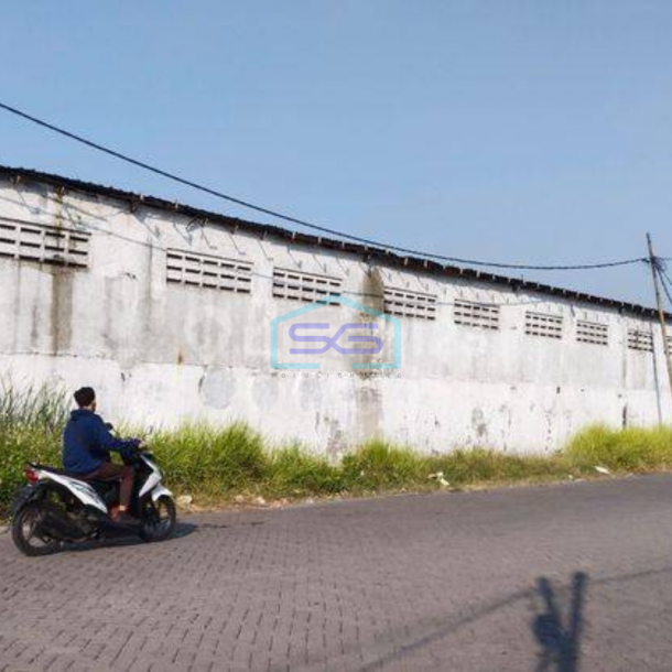 Disewakan Gudang Pojok Siap Pakai, Margomulyo Komplek Surimulia, Dekat Kalianak, Surabaya-3