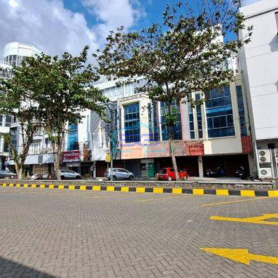 Dijual Ruko Baru Renovasi di Manado, Komplek Bahu Mall sebelah Transmart Malalayang
