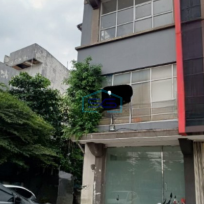 Disewakan Ruko Murah Luas Bangunan  189 m² Lokasi Bebas Banjir di Bekasi