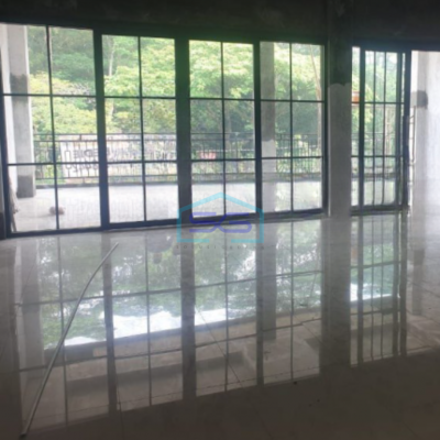 Disewakan Ruko Luas Bangunan  460 m² 3 Lantai di Depok Jawa Barat