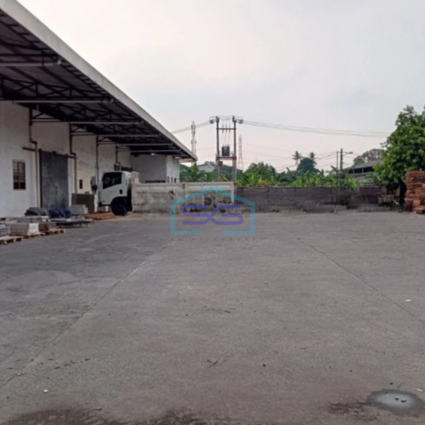 Disewakan Gudang Luas Bangunan  4600 m² di Bantar Gebang Bekasi-1