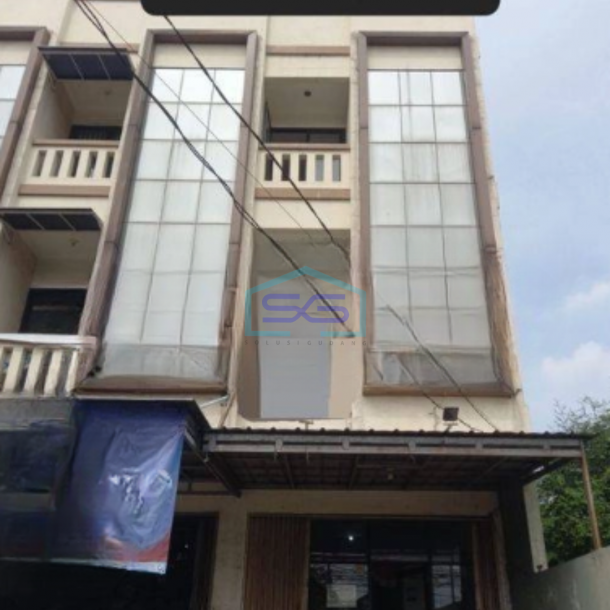 Dijual Ruko 3 Lantai Bebas Banjir Luas Bangunan  188 m² di Jatimakmur Bekasi-1