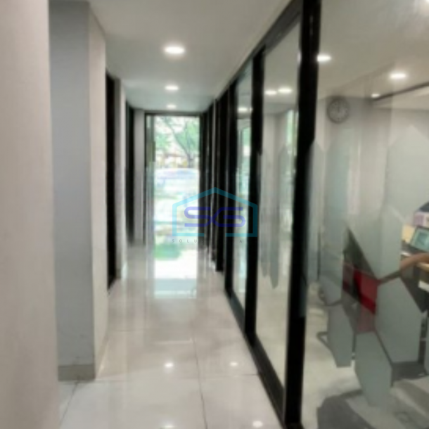 Dijual Ruko Luas Bangunan  686 m² Lokasi Bebas Banjir di Bekasi-3