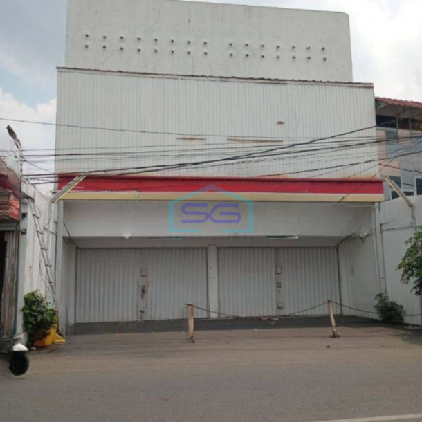 Disewakan Ruko 2 Lantai Kondisi Bagus Luas Tanah 290 m² di Bekasi-2