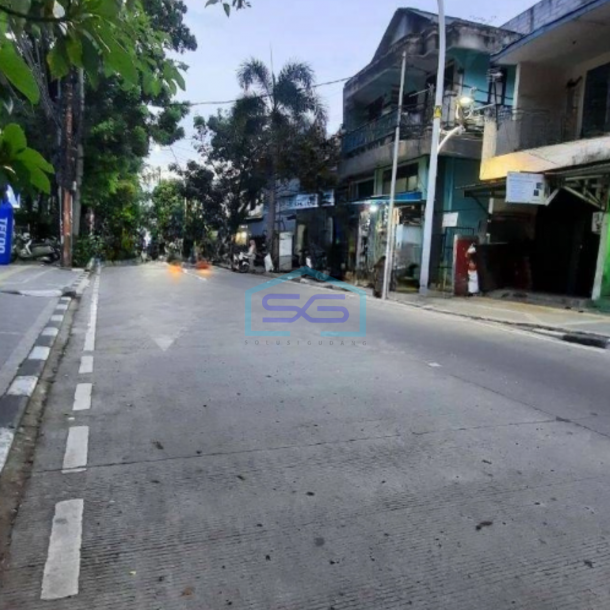 Disewakan Ruko 3 Lantai Luas Bangunan 170 m² di Kemayoran Jakarta Pusat-2