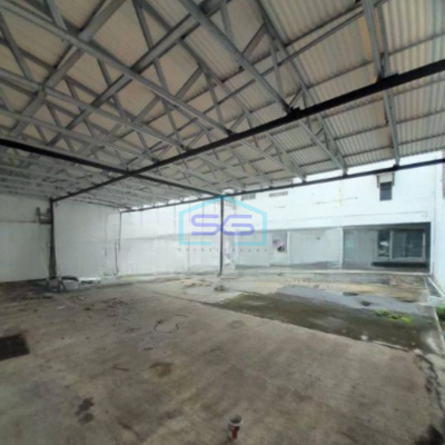 Disewakan Ruko Bebas Banjir Siap Pakai di Jatiwaringin Pondok Gede Bekasi Luas Tanah 432 m²