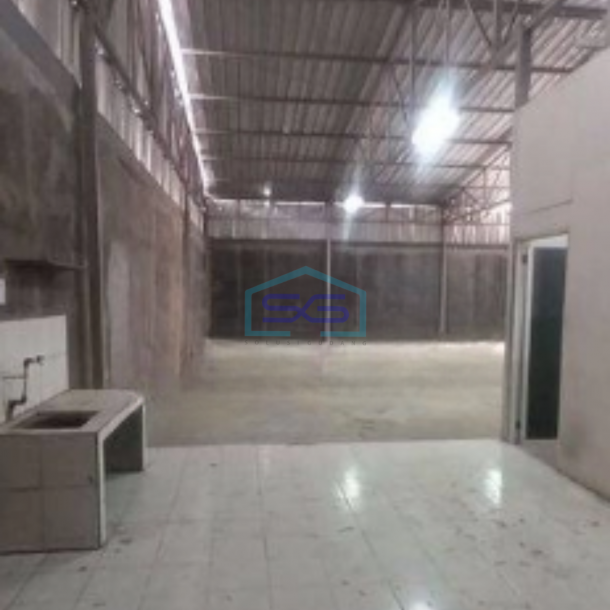 Disewakan Gudang Plus Kantor  1 Lantai Luas Tanah  2100 m² di Jatisampurna Bekasi-1