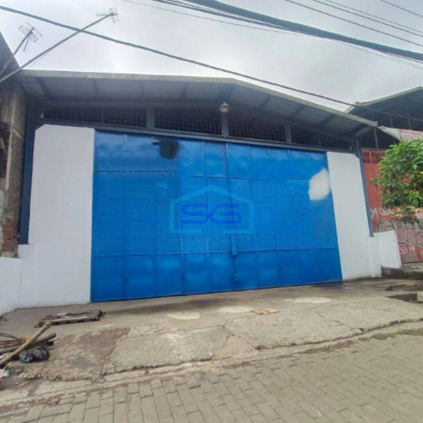 Disewakan Gudang Bagus Pinggir Jalan Luas Tanah  500 m² di Cilincing Jakarta Utara-1