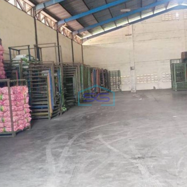 Disewakan Gudang Lokasi Pinggir Jalan Utama Narogong Bekasi Luas Tanah  1500 m²-1