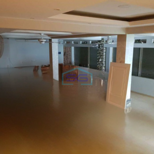 Disewakan Ruko 2 Lantai Luas Bangunan  272 m² di Pinggir Jalan Bekasi Timur-1
