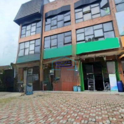 Disewakan Ruko 3 Lantai di Duren Sawit Luas Bangunan 189 m²-2