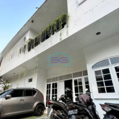 Dijual Cepat Ruko Luas Bangunan  400 m² di Tebet Jakarta Selatan Lokasi Bebas Banjir