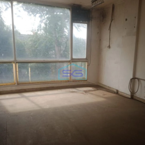 Disewakan Ruko 3 Lantai Luas Bangunan 423 m² di Tebet Jakarta Selatan-3