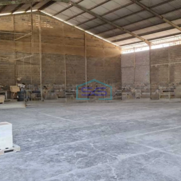 Dijual Cepat Gudang Luas Bangunan  1000 m² Lokasi Bebas Banjir di Pasuruan Jawa Timur-3