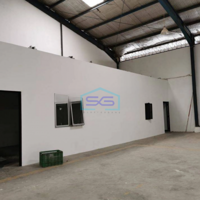 Disewakan Gudang Pluit Jakarta Utara Rapih Akses 40 Feet Container LT 3060m2