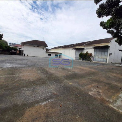 Disewakan Tanah Kavling Kedoya Raya Jakarta Barat Bonus Bangunan Gudang Dan Kantor Luas 3800m2