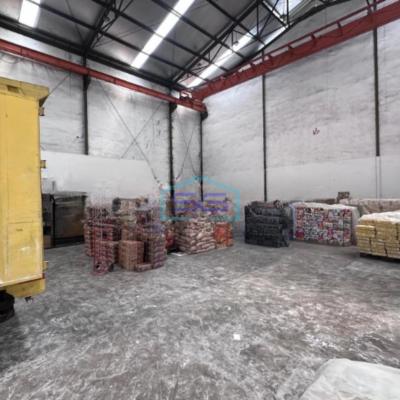 Dijual Gudang Luas Bangunan 600 m² Lokasi Strategis di Kapuk Kamal Jakarta Barat