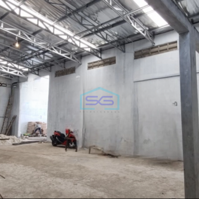 Disewakan Gudang Plus Kantor Luas Bangunan 450 m² di Kapuk Jakarta Utara-2