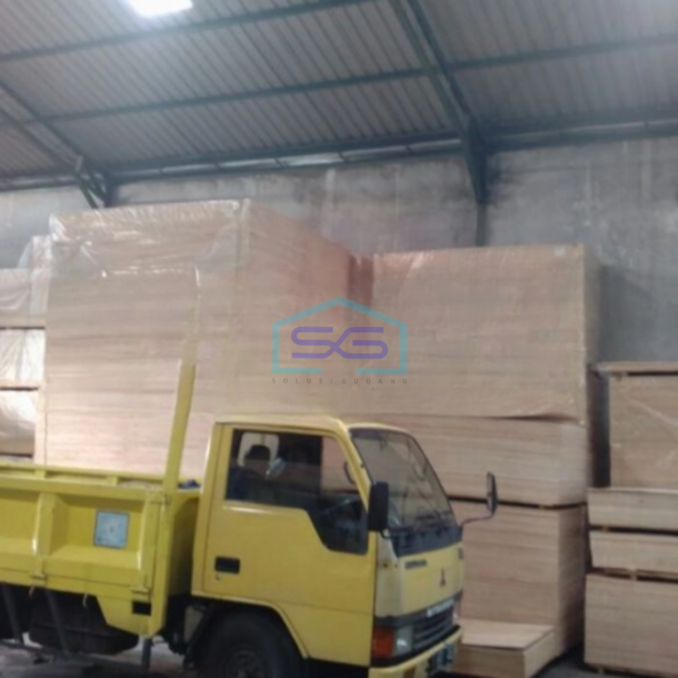 Dijual Gudang Akses Container 40 Feet Luas Bangunan 528 m² di Kapuk Kamal Jakarta Barat-1