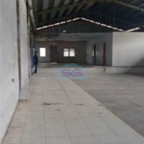 Dijual Gudang Akses Container 40 Feet Luas Bangunan 3000 m² di Kapuk Jakarta Utara-1