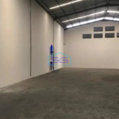 Dijual Gudang Luas Bangunan  576 m² Lokasi Bebas Banjir di Batu Ceper Tangerang