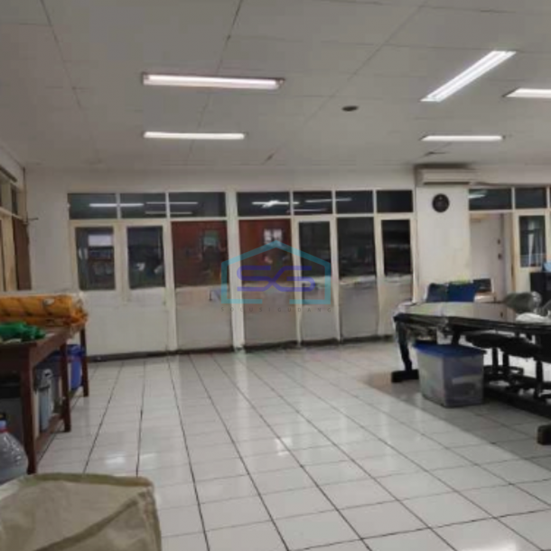 Disewakan Gudang Bebas Banjir Luas Bangunan  1000 m² di Kapuk Kamal Jakarta Barat-3