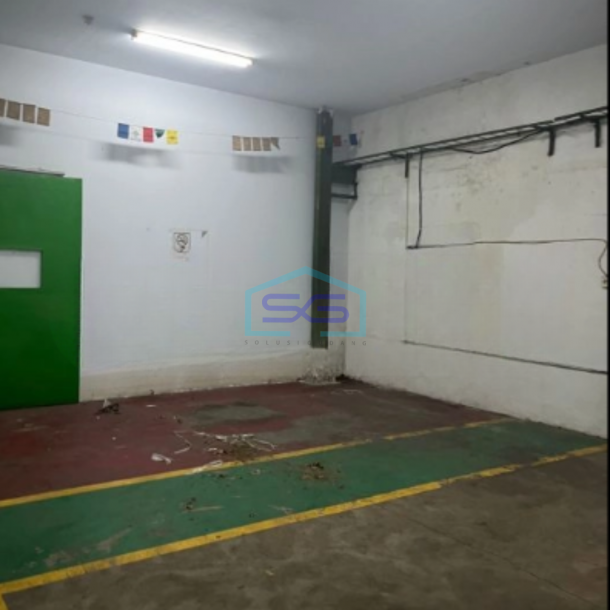 Disewakan Gudang Akses Container 20 Feet Luas Bangunan 700 m² di Kapuk Jakarta Utara-1