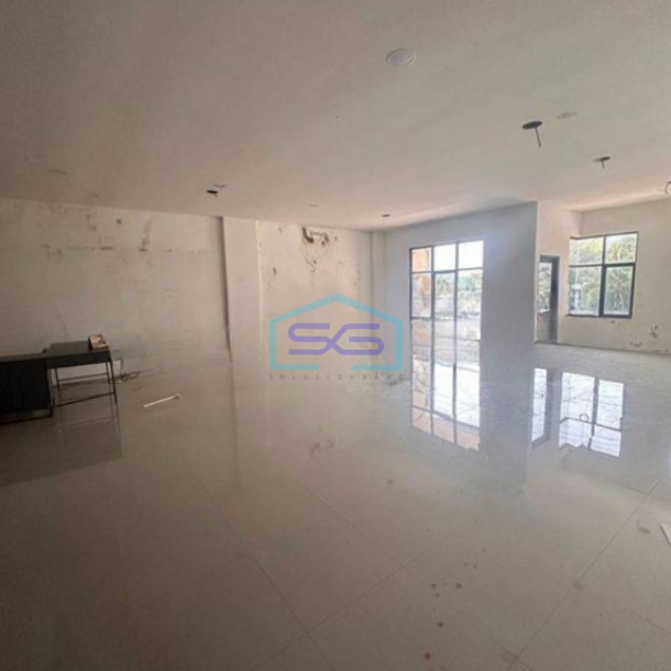 Disewakan Ruko Pluit Jakarta Utara Akses Jalan Besar-3
