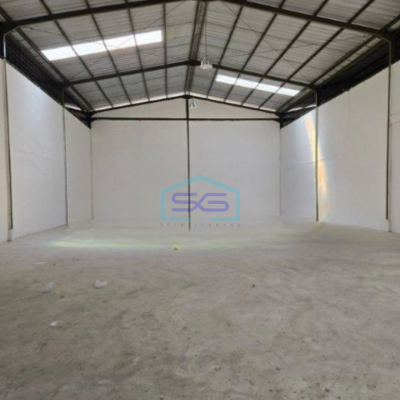 Dijual Gudang Ada Kantor Luas Bangunan 590 m² di Teluk Naga Tangerang