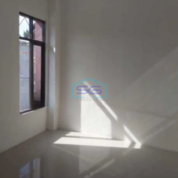 Dijual Gudang Lokasi Strategis Bebas Banjir di Teluk Naga Tangerang Luas Bangunan  180 m²-2