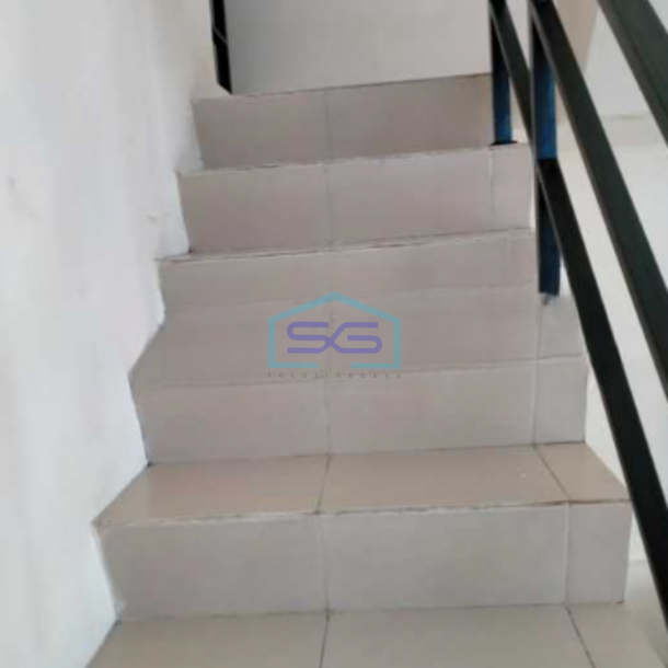 Disewakan Ruko Kondisi Bagus Luas Tanah 165 m² Lokasi Kalideres Jakarta Barat-3