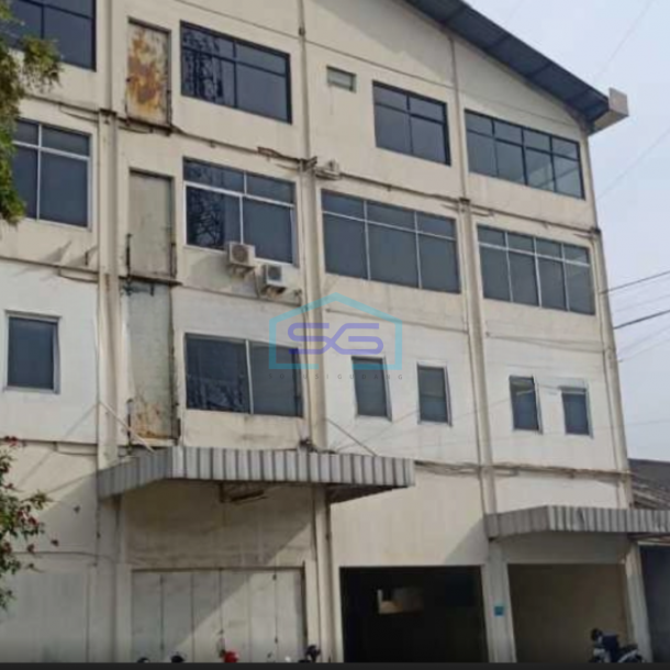 Dijual Ruang Usaha Luas Bangunan  900 m² Lokasi Kalideres Jakarta Barat-1