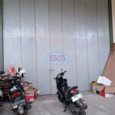Dijual Gudang Luas Tanah 700 m² Akses Container 20 Feet Lokasi Cipondoh Tangerang