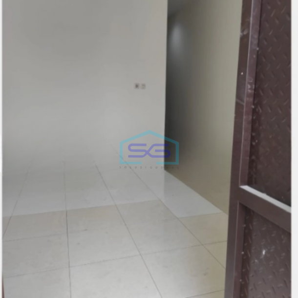 Disewakan Ruang Usaha Bebas Banjir Lokasi Pinggir Jalan Raya Karawaci Tangerang-2