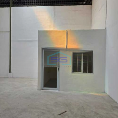 Disewakan Gudang Ada Kantor Lokasi Bebas Banjir di Teluk Naga Tangerang