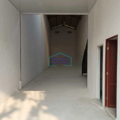 Disewakan Gudang Lokasi Strategis Bebas Banjir di Teluk Naga Tangerang Luas Bangunan 180 m2