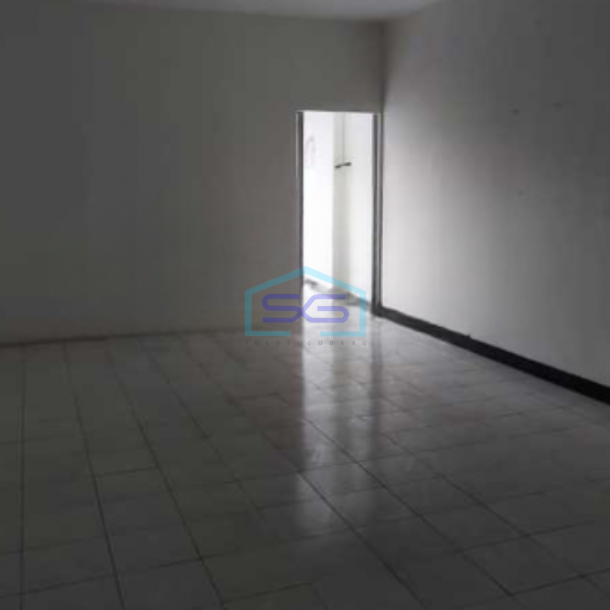 Disewakan Ruko Baru Lokasi Pinggir Jalan Raya Daan Mogot Tangerang Luas Bangunan 230 m²-3