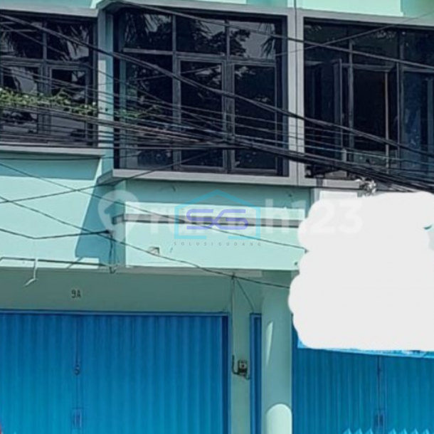 Disewakan Ruko 3 Lantai Luas Bangunan 210 m² Lokasi Kalideres Jakarta Barat-1