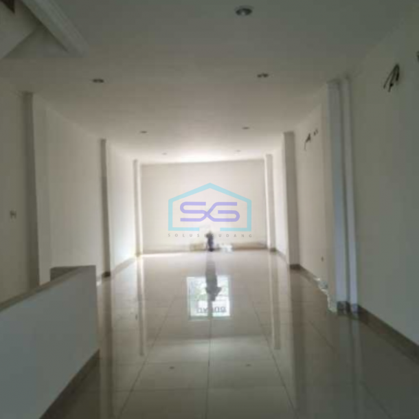 Dijual Ruko 3 Lantai Pinggir Jalan Raya Luas Bangunan 295 m² Lokasi Cengkareng Jakarta Barat-3