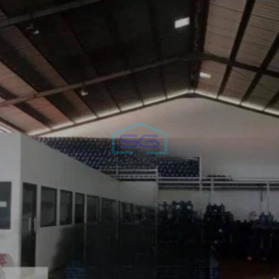 Dijual Gudang di Pinggir Jalan Besar Cipondoh Tangerang Luas Bangunan 700 m²