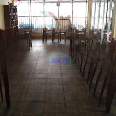 Disewakan Ruko Pinggir Jalan Luas Bangunan  196 m² di Pamulang Tangerang Selatan