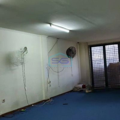 Disewakan Ruko 3 Lantai Depan Jalan Besar di Daan Mogot Jakarta Barat Luas Bangunan  237 m²