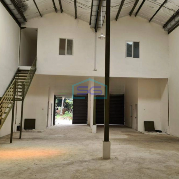Disewakan Gudang Luas Bangunan 150 m² di Teluk Naga Tangerang-2